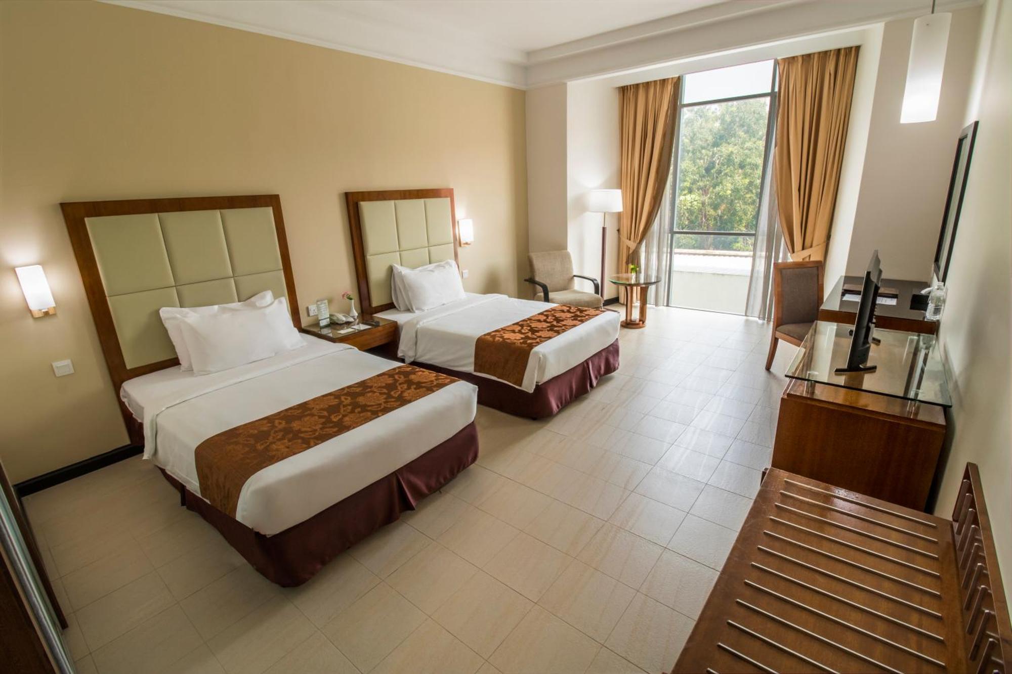 Nilai Springs Resort Hotel Exteriér fotografie